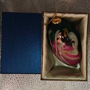 LI BIEN 2014 PIER 1 ORNAMENT